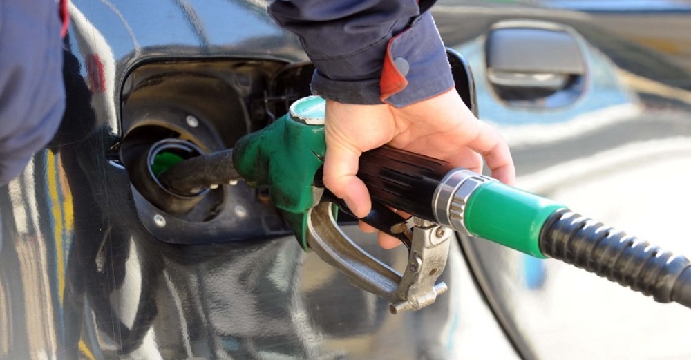 Cmimi i karburanteve ne Kosove pritet te arrije ne 1 euro e 80 cente